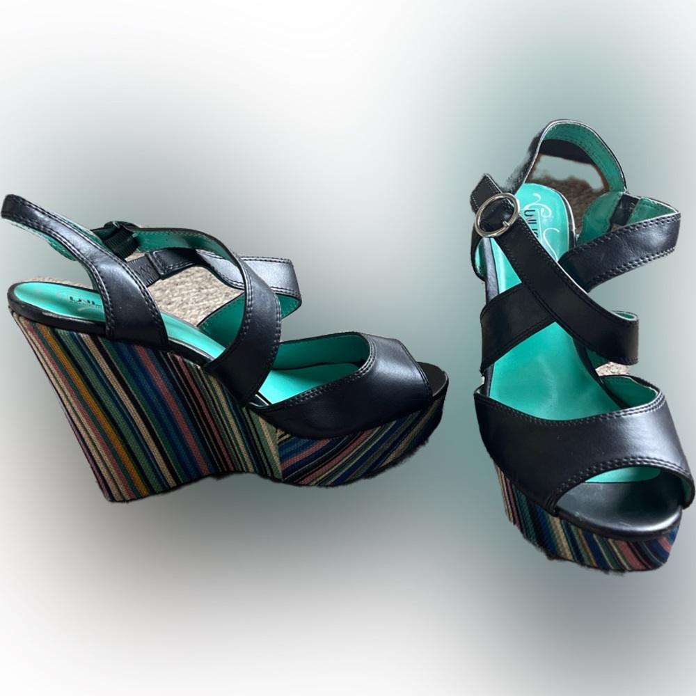 Kenneth Cole Unlisted multicolor wedge with straps and open toe